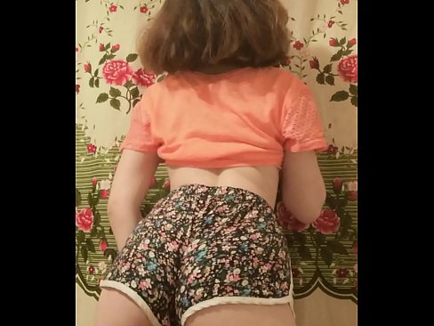 ❤️ Neska gazte sexy galtzak kentzen kameraren aurrean Izorratu bideoa %eu.xxxshake.ruan ﹏