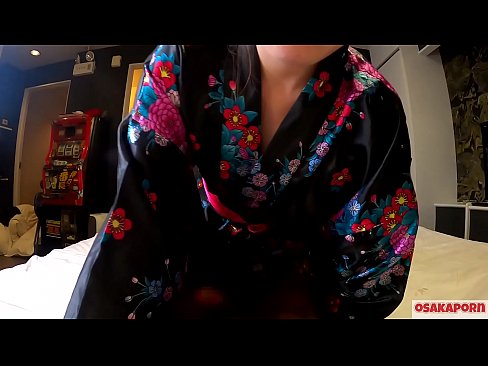❤️ Neska cosplay gazteak sexua orgasma arte maite du zaldizko emakume baten zorrotada batekin eta putzarekin. Japoniako jantzi tradizionalarekin, puxi iletsua eta titi ederrak dituen neska asiarra, afizionatuen bideoan, jostailu putzekin masturbazioa erakusten duena. Sakura 3 OSAKAPORN. Izorratu bideoa  %eu.xxxshake.ruan ﹏